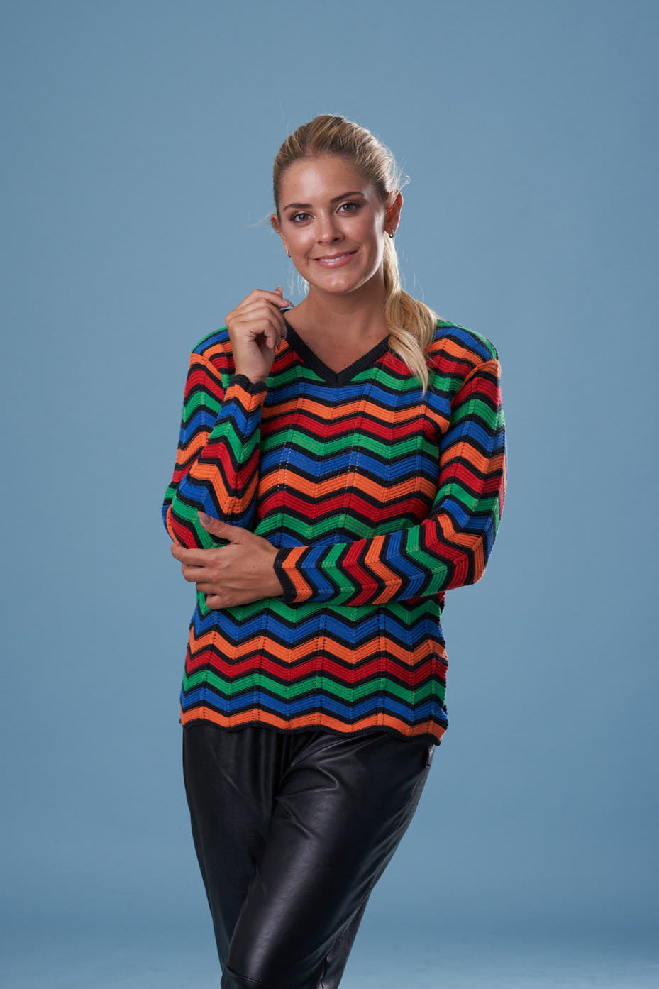 ESCOTE V ALGODÓN MULTICOLOR - ART.7970