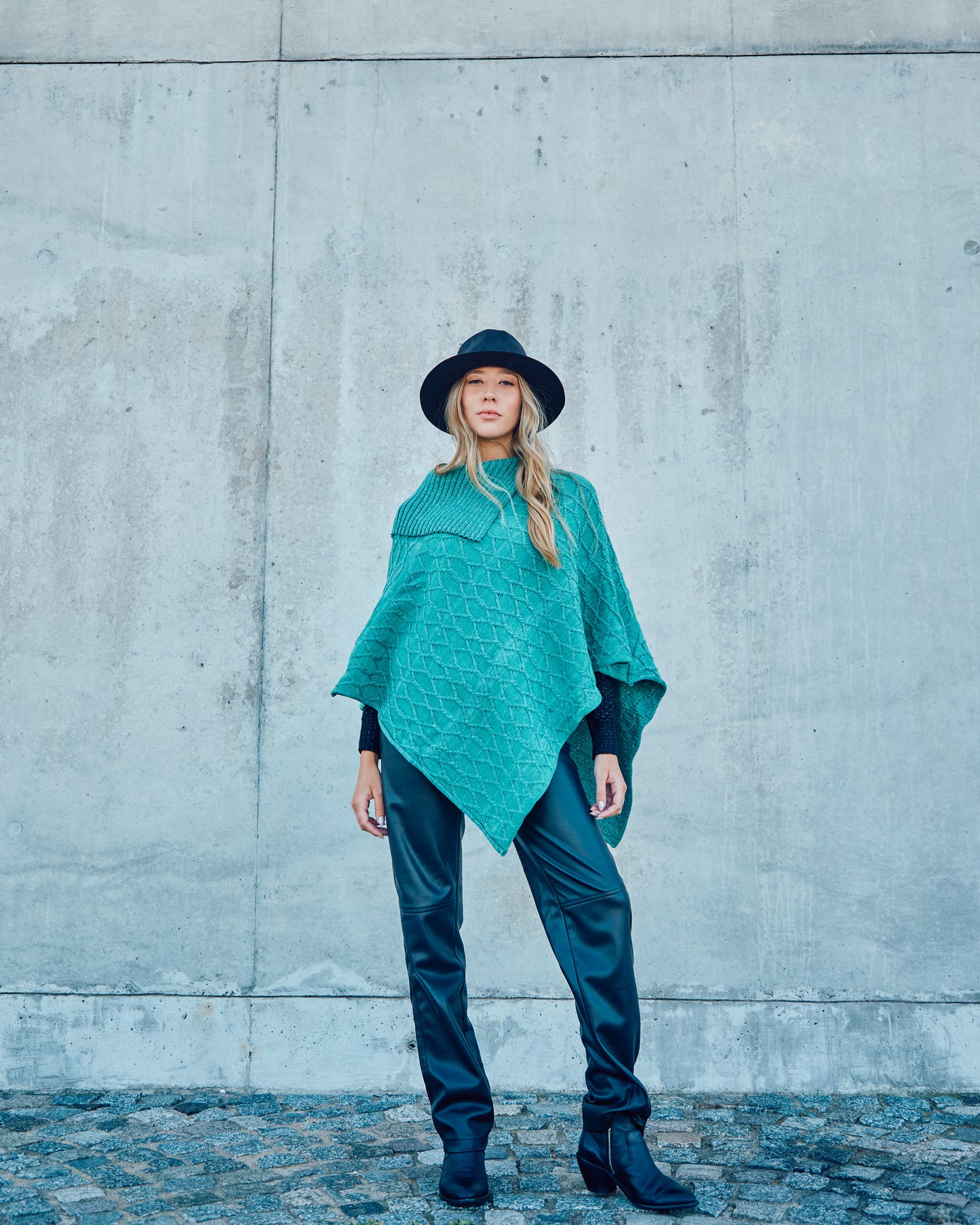 PONCHO LANA BOTÁNICO - 7986