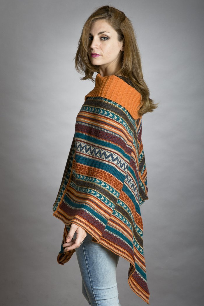 PONCHO CON CUELLO MULTICOLOR ART. 7616